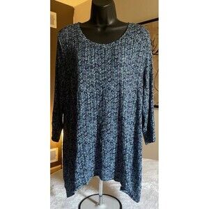 Croft & Barrow Women’s Petite XL Blouse.  Super Soft. Shades Of Blue.